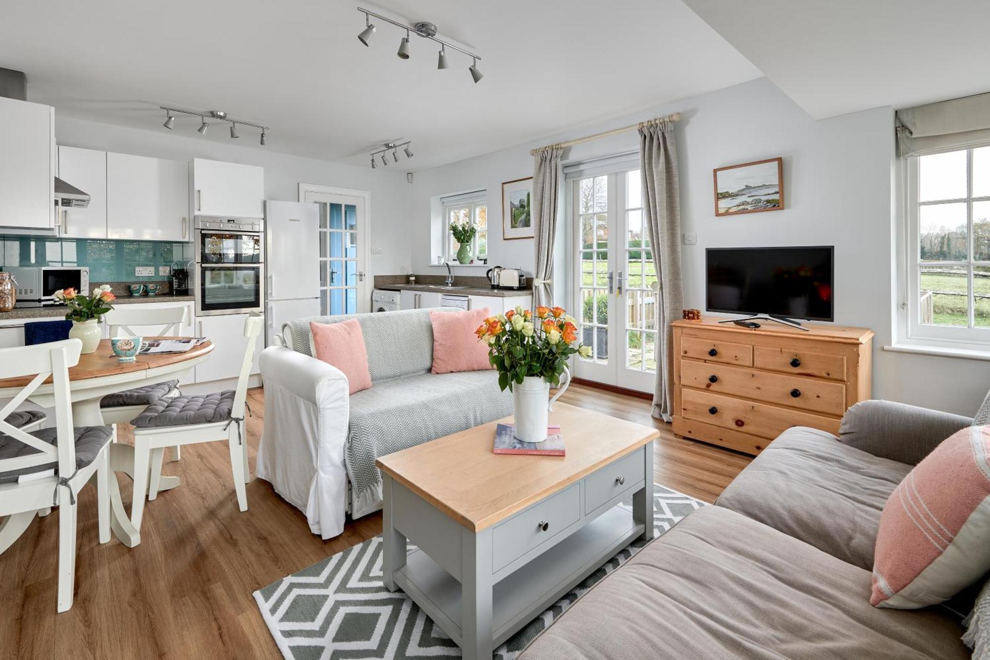 Garden Flat Near Goodwood With Stunning Views Apartment Питърсфилд Екстериор снимка